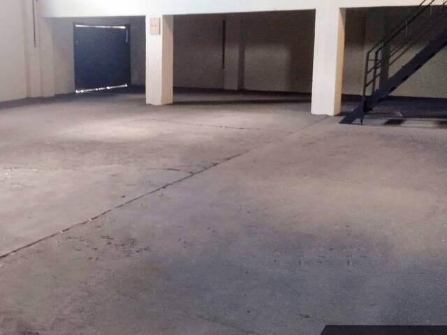 #214 - Barracão para Locação em Arapongas - PR