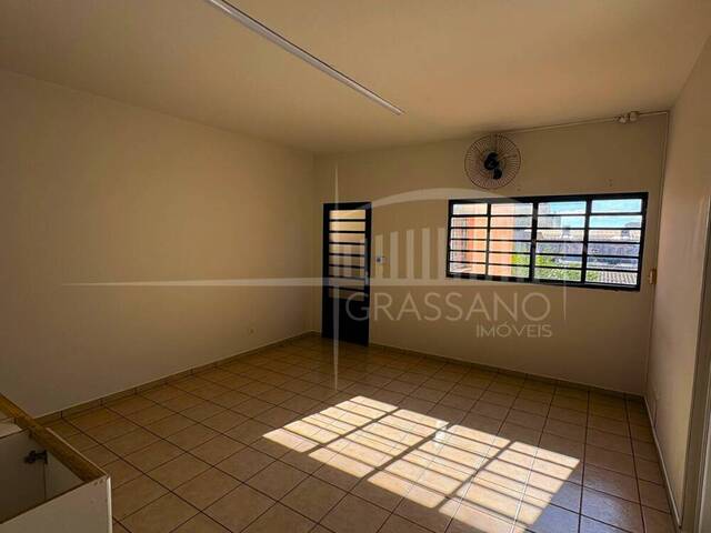 #369 - Apartamento para Venda em Arapongas - PR
