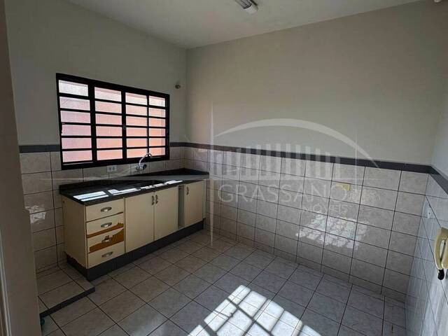 #369 - Apartamento para Venda em Arapongas - PR