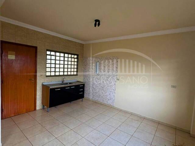 #374 - Apartamento para Locação em Arapongas - PR