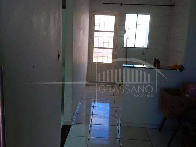 #382 - Casa para Locação em Arapongas - PR