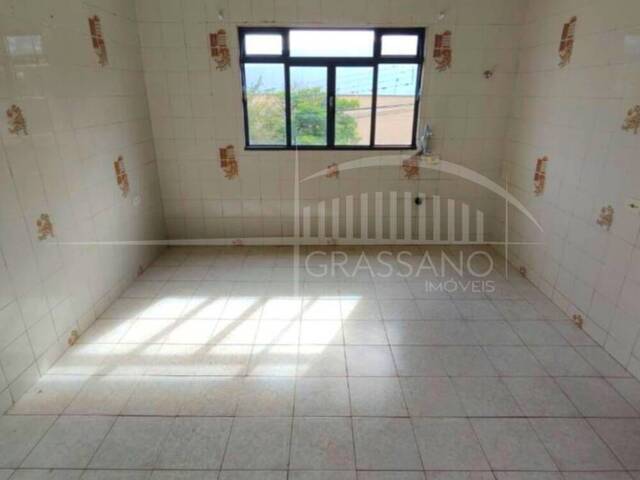 #396 - Apartamento para Locação em Arapongas - PR