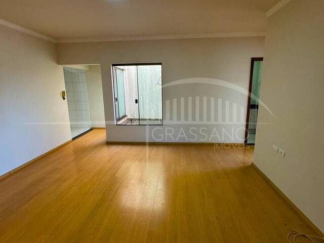 #408 - Apartamento para Locação em Arapongas - PR