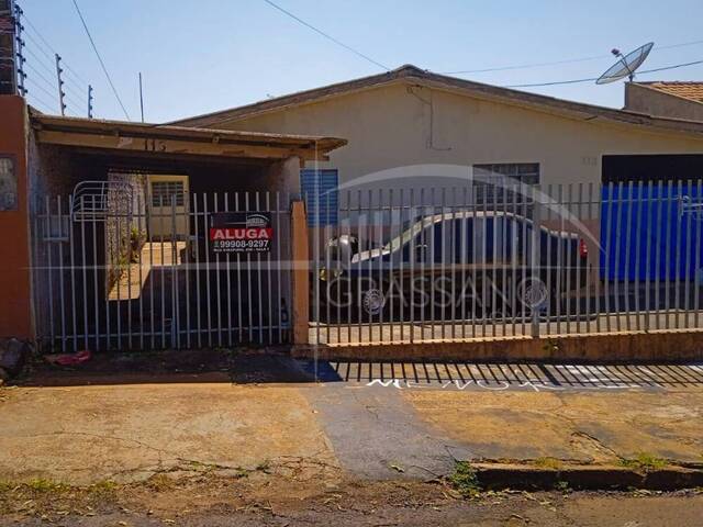 #449 - Casa para Locação em Arapongas - PR