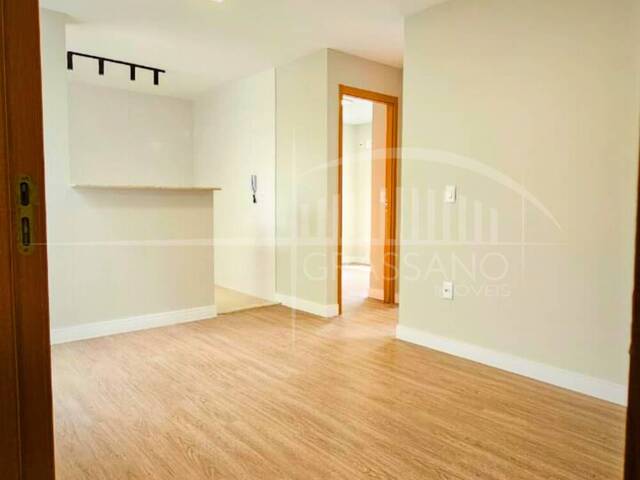 #469 - Apartamento para Venda em Arapongas - PR