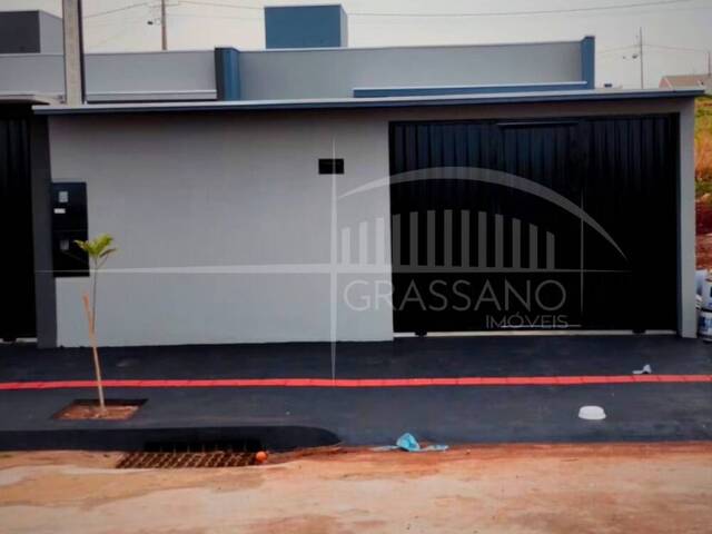 #471 - Casa para Venda em Arapongas - PR