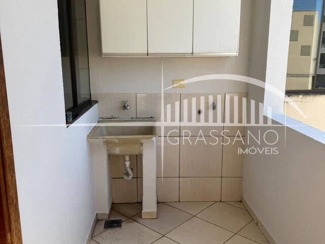 #221 - Apartamento para Locação em Arapongas - PR