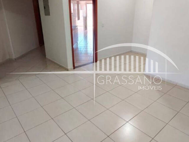 #518 - Apartamento para Locação em Arapongas - PR