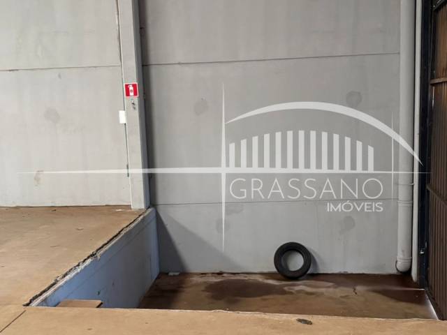#563 - Barracão para Locação em Arapongas - PR